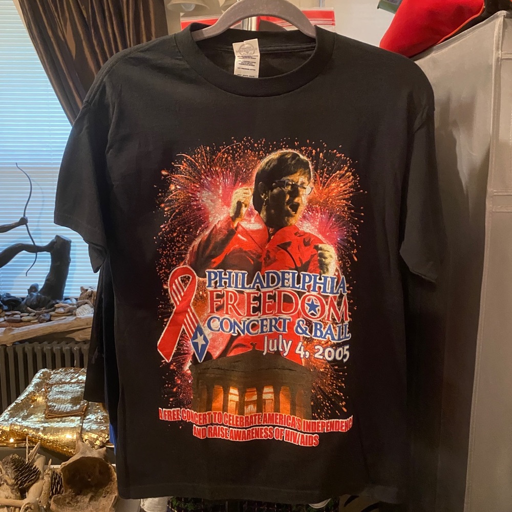 Vintage 2005 Philadelphia Freedom Concert T Shirt